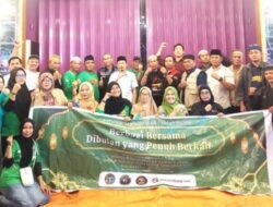 Hotel Premier Makassar dan Suara Imbang Bagikan Takjil, Wujud Kepedulian di Bulan Suci