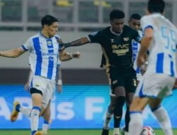 Persib Tertahan Dewa United 2-2 di Banten International