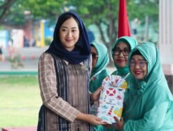 Ketua TP. PKK Bantaeng Hadiri Puncak Peringatan Hari Lansia Nasional Tingkat Kabupaten Bantaeng 