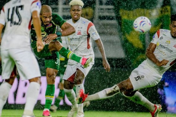Persebaya Menang 3‑1, Geser Posisi Klasemen